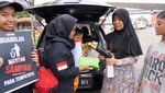 Milenial KLHK Bantu Atasi Sampah di Jalur Mudik