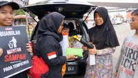 Kegiatan ini dilakukan bersamaan dengan Ramadan 1440 Hijriah Kementerian LHK bertema Mudik Asik Tanpa Sampah Plastik. Istimewa/KLHK.
