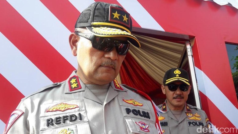 Evaluasi Kepadatan di Tol Cikampek Arah Jakarta, Polisi Rekayasa One Way Evaluasi Kepadatan di Tol Cikampek Arah Jakarta, Polisi Rekayasa One Way