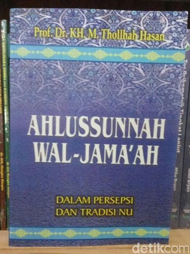 Salah satu buku yang ditulis almarhum/