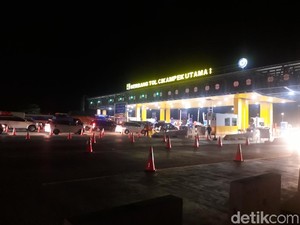 Penjelasan Jasa Marga soal Tol Jakarta-Cikampek Macet 37 Km Tadi Malam