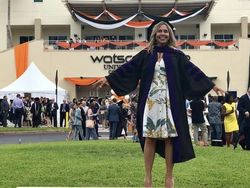 Potret Haru Bukti Pendidikan Tidak Pandang Usia