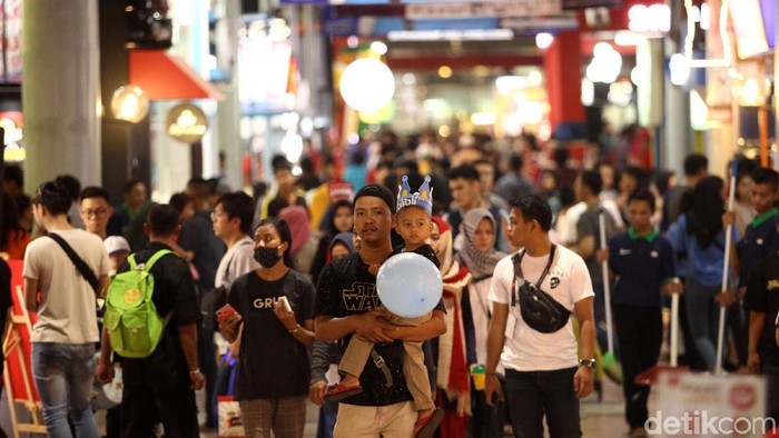 Jakarta Fair Kemayoran 2019 resmi dibuka oleh Gubernur DKI Jakarta Anies Baswedan dan Menko Perekonomian Darmin Nasution. Ajang tahunan ini digelar dari 22 Mei-30 Juni.