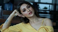 Penampilannya dinilai terlalu seksi dan banyak yang menghujatnya. Foto: Dok. Instagram/mimichakraborty