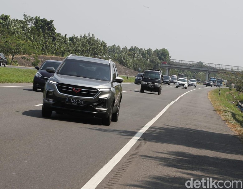 Jalur mudik tol Trans Jawa. Foto: Ruly Kurniawan/detikOto Jalur mudik tol Trans Jawa. Foto: Ruly Kurniawan/detikOto