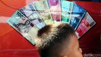 Layanan penukaran uang yang disediakan bank sentral di sepanjang jalur mudik berbarengan dengan layanan top up uang elektronik oleh perbankan, serta posko kesehatan bagi para pemudik.
