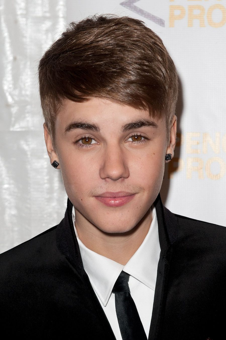 Inspirasi Gaya Rambut Justin Bieber Yang Bikin Cewek Naksir