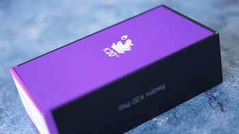 Begitu dibuka kita akan langsung disambut salah satu ikon monster Redmi K20. Foto: Sina Mobile