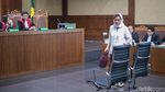 Baca Pledoi, Begini Ekspresi Eks Dirut Pertamina