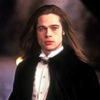 Memerankan karakter Louis yang suram di Interview with the Vampire, sempat membuat Brad Pitt tak tahan dan ingin berhenti. Suramnya tokoh vampir tersebut bahkan terbawa ke kehidupan nyata sang aktor. Aku menderita. Enam bulan berada di kegelapan. Pakai lensa kontak, makeup. Aku memainkan peran yang jahat. Suatu hari, peran itu membuatku hancur, cerita aktor 55 tahun ini. Foto: Istimewa