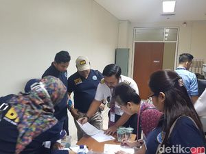Razia di Bandara Pekanbaru, BNN Riau Tes Urine Pilot dan Pramugari