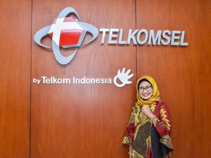 Merapat ke Kantor Erick Thohir, Bos Telkomsel Irit Bicara