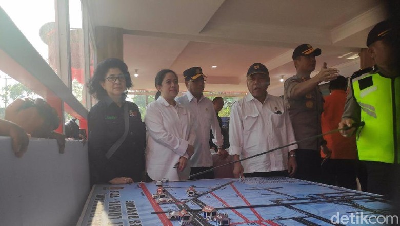Puan hingga Budi Karya Cek Kesiapan Jalur Mudik Nagreg-Limbangan Puan hingga Budi Karya Cek Kesiapan Jalur Mudik Nagreg-Limbangan