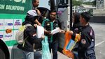 Milenial KLHK Bantu Atasi Sampah di Jalur Mudik