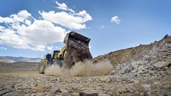 Sepanjang 2017, China menguasai 81% dari total produksi tanah jarang di seluruh dunia. Foto: Reuters