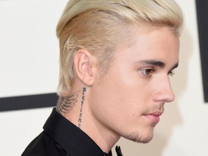 Justin Bieber Jajal Motor Baru, Malah Mati di Jalan