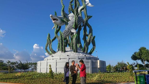 patung suroboyo