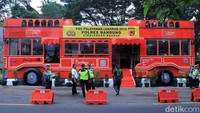 Posko mudik yang menyerupai Bus Bandros ini dibangun oleh Polres Bandung.