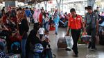 Angka Pemudik Mulai Menanjak di Stasiun Pasar Senen