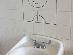 Kumpulan Cermin Toilet yang Bikin Auto Heran