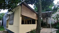 Winardi tinggal di rumah itu bersama istrinya. Winardi sendiri diketahui memiliki sekitar 70 pengikutnya.