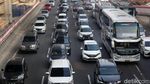 Tol Jakarta Cikampek Padat Merayap