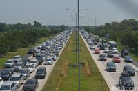 Antrean di Tol Palimanan Capai 2 Kilometer