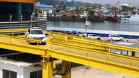 Dermaga ini sendiri kali pertama melayani pemudik setelah diresmikan akhir tahun lalu.
