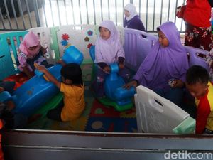 Asyik! Ada Fasilitas Bermain Anak di Stasiun Pasar Senen