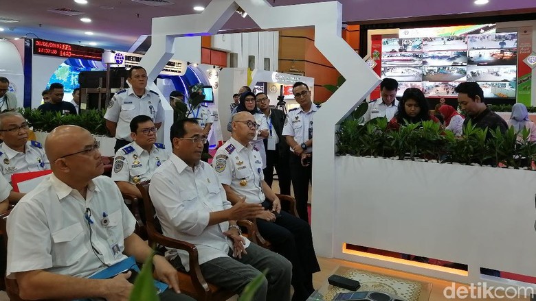 Menhub Sebut Jumlah Pemudik di Bandara Jogja Turun Karena Tol Trans Jawa Menhub Sebut Jumlah Pemudik di Bandara Jogja Turun Karena Tol Trans Jawa
