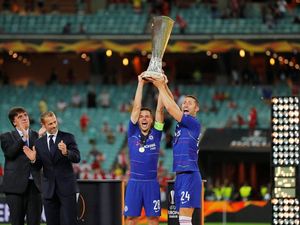 Perpisahan Gary Cahill dari Bangku Cadangan