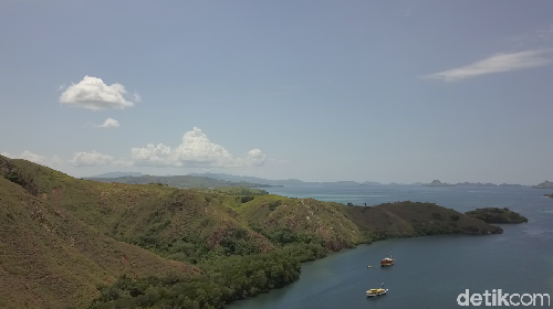 Foto Drone Pulau Rinca