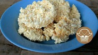 Kalau makanan yang satu ini biasanya disebut rengginang tapi kalau di Tegal namanya berubah jadi sega goreng crispy alias nasi goreng renyah. Kabarnya ini makanan anak kos saat akhir pekan. Benar tidak?  Foto: Istimewa