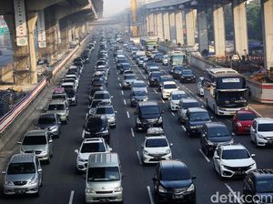 Waspadai Deep Vein Thrombosis, Lakukan Peregangan Berkala Saat Mudik