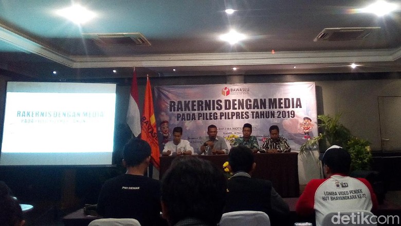 3 Caleg DPRD di Kudus Gugat ke MK, Bawaslu Siap Beri Keterangan 3 Caleg DPRD di Kudus Gugat ke MK, Bawaslu Siap Beri Keterangan