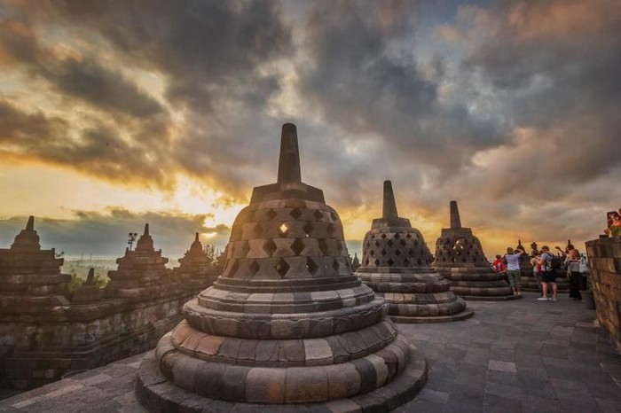Sunrise Candi Borobudur