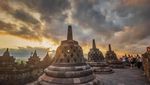 Foto Sunrise Candi Borobudur, Favoritnya Bule-bule