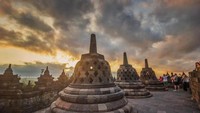 Atraksi lain yang disuguhkan Candi Borobudur adalah sunrisenya. (Teguh Tofik Hidayat/dTraveler)