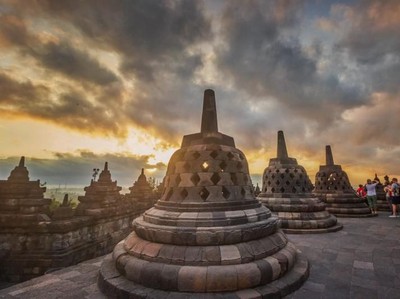 10 Tempat Sunrise dan Sunset Terbaik Dunia, 2 Ada di Indonesia
