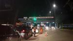 Antrean Pemudik Padati Gerbang Tol Bakauheni Antrean Pemudik Padati Gerbang Tol Bakauheni