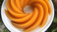 Puding mangga bisa dibuat sendiri dengan mudah. Bahan utamanya hanya jus mangga, agar-agar dan gula pasir. Gunakan cetakan puding yang cantik agar hasilnya semakin menggoda. Foto : instagram @nining_kc