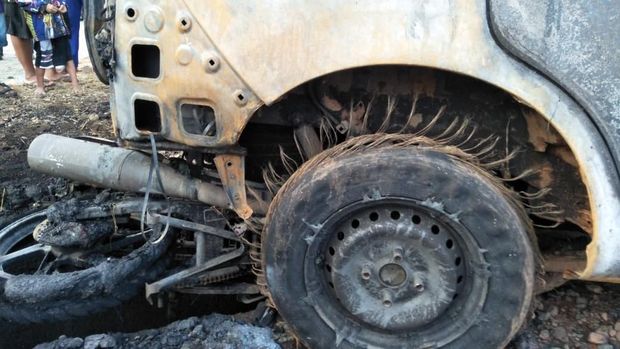 Penampakan 3 Kendaraan Terbakar yang Tewaskan 4 Pemudik di Subang