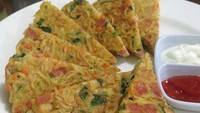 Omelet mi adalah masakan sederhana yang selalu sukses bikin ngiler. Ada yang suka versi agak basah dan empuk serta versi mi yang garing. Kamu suka yang mana? Foto: Instagram mrs.viriya