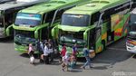 H-5 Lebaran, Pemudik Menyemut di Terminal Kampung Rambutan