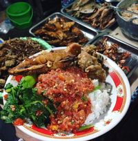 Di Jalur Gresik ke Banyuwangi Ada Kelan Ikan dan Sego Tempong Sedap