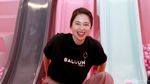 Mandi Bola, Laura Basuki Happy Banget!