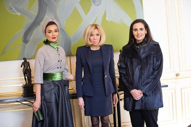 Sheikha Moza juga aktif di PBB untuk mendukung pendidikan global. Dia ditunjuk sebagai Advokat PBB untuk Sustainable Development Goals. Salah satu program yang pernah diluncurkannya adalah penggalangan dana untuk pendidikan tinggi di Irak. Nama Sheikha Moza juga pernah masuk Forbes kategori 100 Most Powerful Women. Foto: Instagram @mozabintnasser