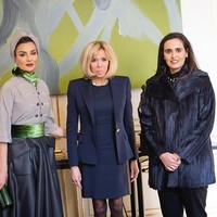 Sheikha Moza juga aktif di PBB untuk mendukung pendidikan global. Dia ditunjuk sebagai Advokat PBB untuk Sustainable Development Goals. Salah satu program yang pernah diluncurkannya adalah penggalangan dana untuk pendidikan tinggi di Irak. Nama Sheikha Moza juga pernah masuk Forbes kategori 100 Most Powerful Women. Foto: Instagram @mozabintnasser