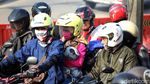 Aksi Berbahaya Pemudik Motor yang Nekat Bawa Anak