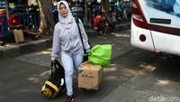 Meski bukan terminal utama terminal ini juga menjadi pilihan atau alternatif warga yang akan mudik ke kampung halaman. 